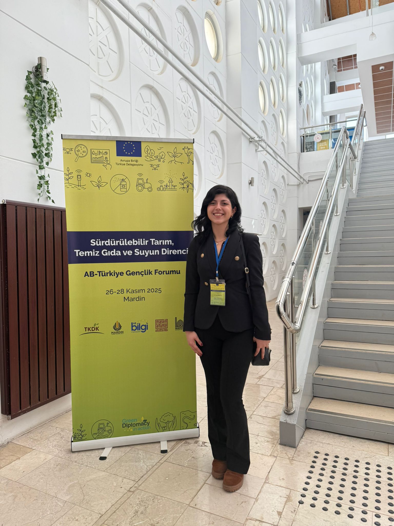 WhatsApp Image 2025-11-30 at 22.28.01 (2).jpeg (385 KB)